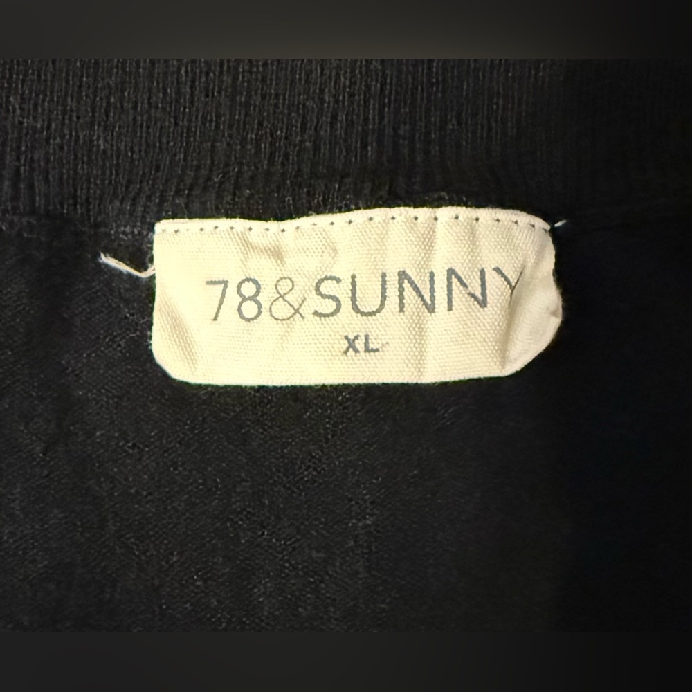 Elegant Black Off-the-Shoulder Sweater - Picture 3 of 4